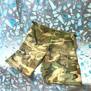 Men’s Camo Cargo Shorts Adjustable PREOWNED